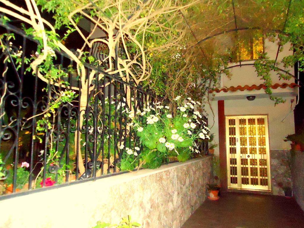 Ciuscia Bed & Breakfast Calatabiano Eksteriør bilde